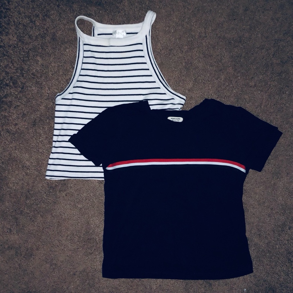 Bundle of Women’s Shirts 🌺 2 for 1